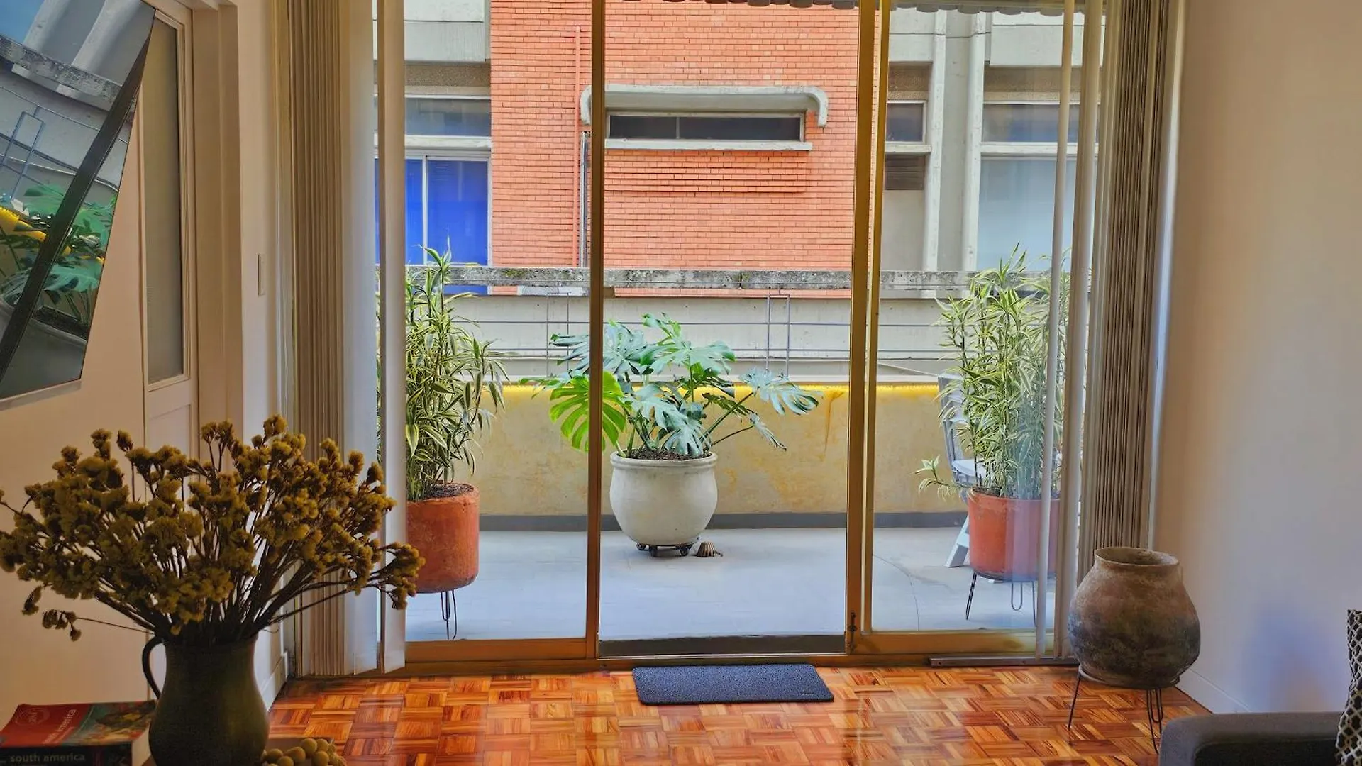 A Unos Pasos Del Bulevar Del Rio Con Terraza 卡利 公寓